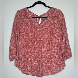 World Market Pink Paisley Print Relaxed Blouse. Size S/M